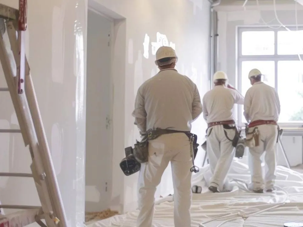 Squadra Newarc al lavoro in cantiere